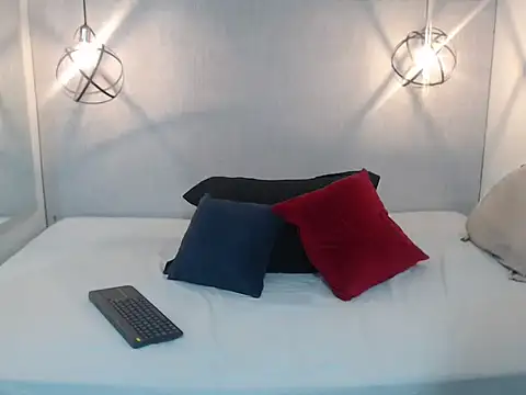 Snapshot of Migatica_johnson12 chatting on April 21, 2026, 3:24 am Migatica johnson12 online show from April 21, 2026, 3:24 am