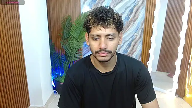 milo tay online show from April 11, 2026, 2:52 am