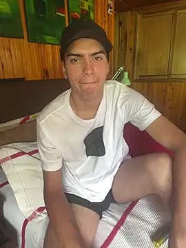 Snapshot of smarinloch chatting on April 14, 2026, 7:41 pm smarinloch online show from April 14, 2026, 7:41 pm