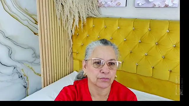 Misevie online show from May 13, 2026, 3:02 am