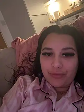 Miavelvetxoxo online show from April 27, 2026, 7:34 pm