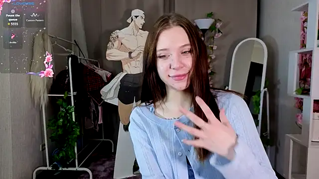 BlueberryMilMil online show from April 14, 2026, 9:31 pm