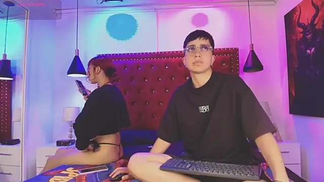 Snapshot of Noa_heaven chatting on April 14, 2026, 3:22 am Noa heaven online show from April 14, 2026, 3:22 am