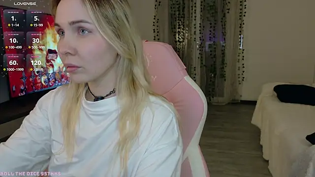 Snapshot of xxYourHoney chatting on April 10, 2026, 11:34 pm xxYourHoney online show from April 10, 2026, 11:34 pm