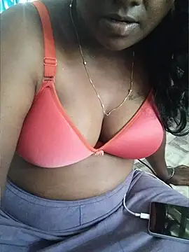 Snapshot of Shilpa-Tamil chatting on April 10, 2026, 8:43 am Shilpa-Tamil online show from April 10, 2026, 8:43 am