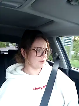 AliceLiddle  online show from April 19, 2026, 6:10 pm