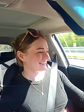 AliceLiddle  online show from April 25, 2026, 2:36 pm