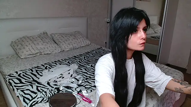 Snapshot of The_Slutty_Fox chatting on July 8, 2026, 9:04 pm The Slutty Fox online show from July 8, 2026, 9:04 pm