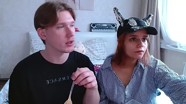 Snapshot of The_Slutty_Fox chatting on May 7, 2026, 11:46 am The Slutty Fox online show from May 7, 2026, 11:46 am