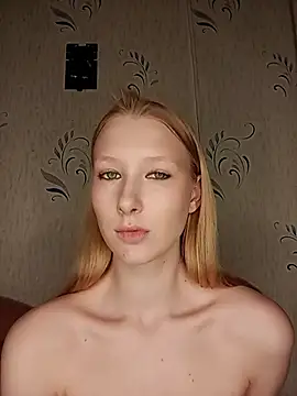 Snapshot of Tanya_Savel chatting on May 5, 2026, 12:19 pm Tanya Savel online show from May 5, 2026, 12:19 pm