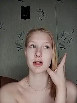 Snapshot of Tanya_Savel chatting on May 14, 2026, 9:23 pm Tanya Savel online show from May 14, 2026, 9:23 pm