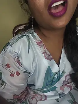 Snapshot of ur_love_kannada1 chatting on July 19, 2026, 11:34 pm ur love kannada1 online show from July 19, 2026, 11:34 pm