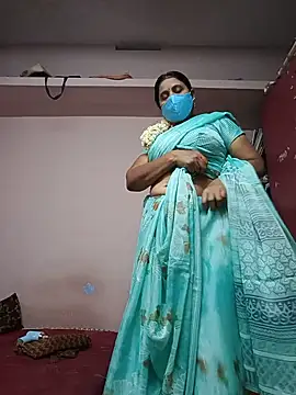 Snapshot of Tamilaunty35 chatting on June 17, 2026, 4:17 pm Tamilaunty35 online show from June 17, 2026, 4:17 pm