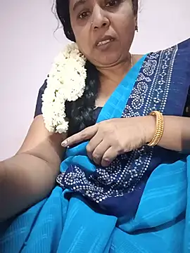 Snapshot of Tamilaunty35 chatting on June 7, 2026, 4:18 am Tamilaunty35 online show from June 7, 2026, 4:18 am