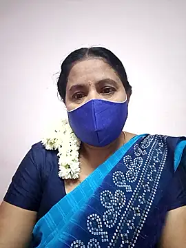 Snapshot of Tamilaunty35 chatting on June 6, 2026, 4:12 pm Tamilaunty35 online show from June 6, 2026, 4:12 pm