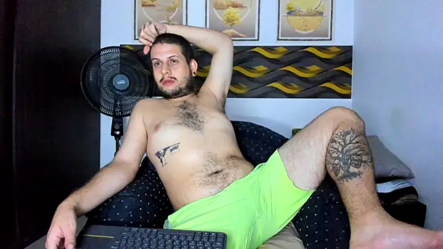 Chilly Willyx online show from May 17, 2026, 2:55 am