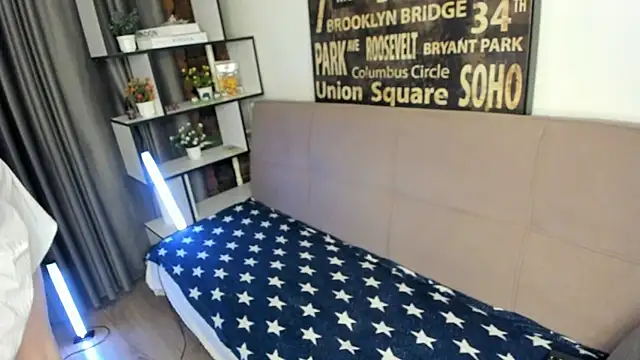 TwinkWhite online show from May 16, 2026, 8:41 pm