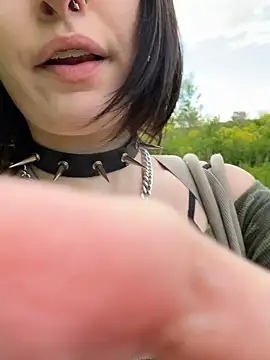 virusDoll online show from May 27, 2026, 1:18 pm
