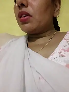Snapshot of Monika_telugu_queen chatting on May 11, 2026, 5:32 pm Monika telugu queen online show from May 11, 2026, 5:32 pm