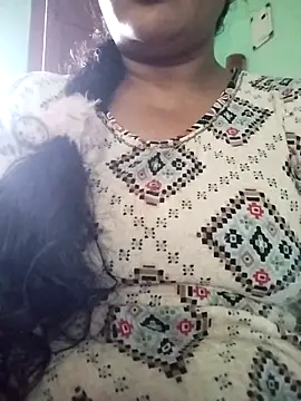 Snapshot of Monika_telugu_queen chatting on May 13, 2026, 8:32 am Monika telugu queen online show from May 13, 2026, 8:32 am