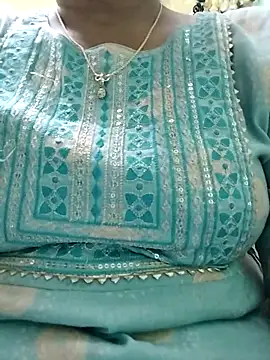 Snapshot of Monika_telugu_queen chatting on April 23, 2026, 5:03 pm Monika telugu queen online show from April 23, 2026, 5:03 pm