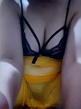 Snapshot of farah69sex chatting on July 17, 2026, 2:58 pm farah69sex online show from July 17, 2026, 2:58 pm