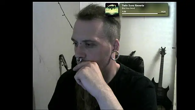 Snapshot of THatRandomMetalHead chatting on May 27, 2026, 10:17 pm THatRandomMetalHead online show from May 27, 2026, 10:17 pm