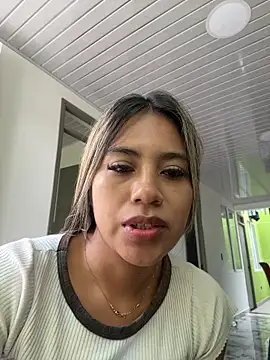 Kimmiebellarie online show from July 12, 2026, 8:20 pm