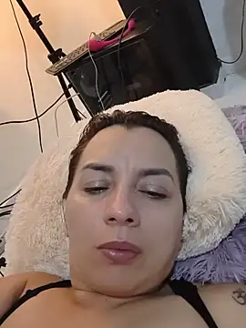 Sofia Mature  online show from May 31, 2026, 4:57 pm