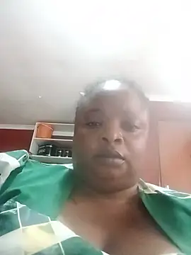 Snapshot of SweetBelly1 chatting on June 18, 2026, 1:38 pm SweetBelly1 online show from June 18, 2026, 1:38 pm