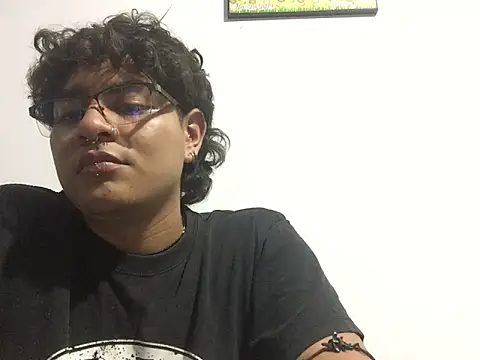 xhecho uzumaki online show from May 17, 2026, 4:23 am