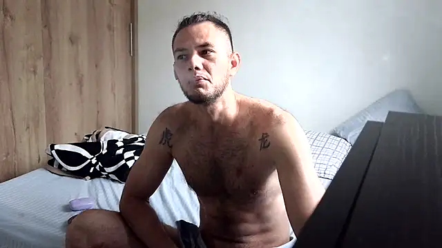 Snapshot of andrew_1520 chatting on March 3, 2026, 10:39 pm andrew 1520 online show from March 3, 2026, 10:39 pm