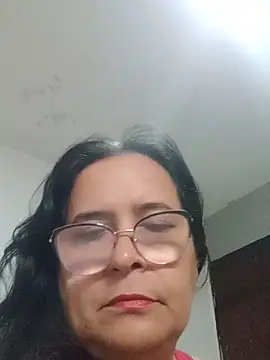 Snapshot of PienCanela chatting on June 7, 2026, 11:48 am PienCanela online show from June 7, 2026, 11:48 am