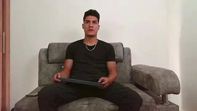 steven muller online show from April 24, 2026, 12:23 am