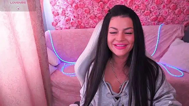 Snapshot of BlackFoxyyy chatting on April 13, 2026, 1:48 pm BlackFoxyyy online show from April 13, 2026, 1:48 pm