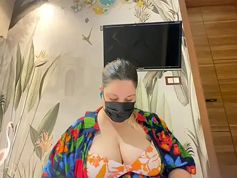 kavyasingh36 online show from May 17, 2026, 11:21 am