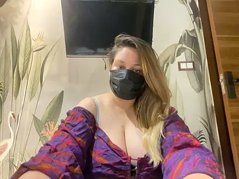 kavyasingh36 online show from April 27, 2026, 2:59 pm