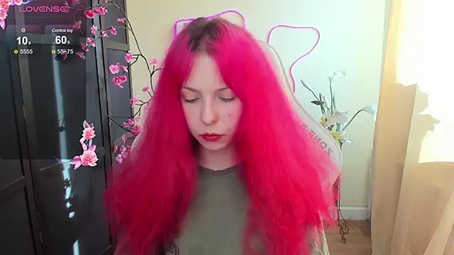 InfernoKitten online show from April 25, 2026, 1:19 am
