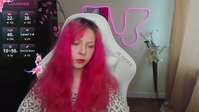 InfernoKitten online show from May 13, 2026, 1:12 am