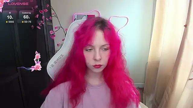 InfernoKitten online show from April 22, 2026, 1:12 am