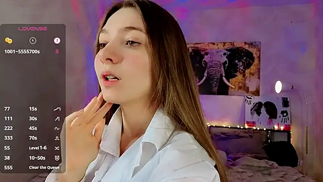 AuraLune   online show from June 6, 2026, 2:55 pm