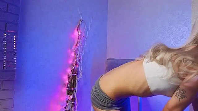 Snapshot of LuxuryBarbie chatting on May 30, 2026, 7:08 pm LuxuryBarbie online show from May 30, 2026, 7:08 pm