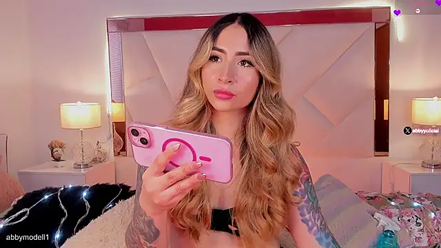abbymodell1 online show from May 31, 2026, 9:37 pm