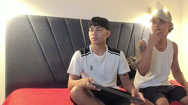 fer cum18 online show from April 14, 2026, 8:47 pm