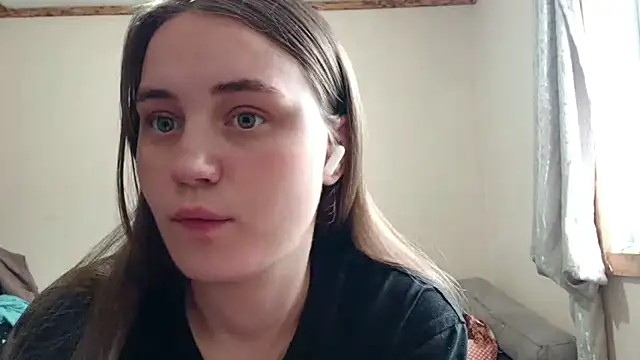 Snapshot of RoxanneStuard chatting on April 27, 2026, 10:02 am RoxanneStuard online show from April 27, 2026, 10:02 am