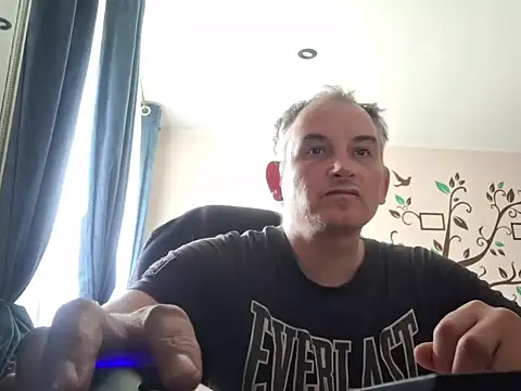 Piotr481 online show from May 4, 2026, 2:42 pm