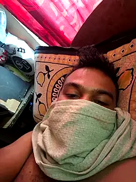 Snapshot of Rishi040493 chatting on April 12, 2026, 11:24 am Rishi040493 online show from April 12, 2026, 11:24 am