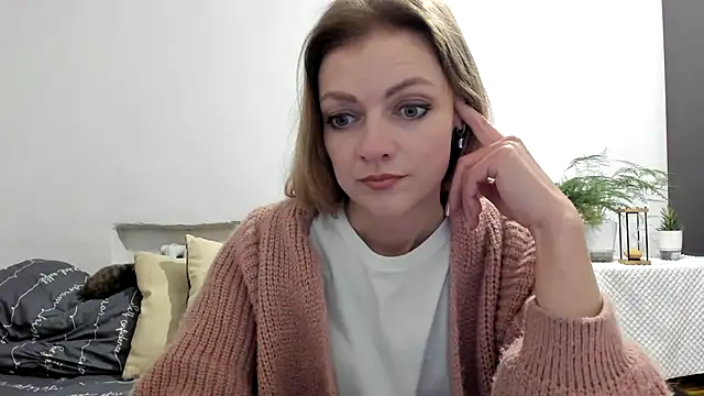 Snapshot of Severina7 chatting on April 23, 2026, 8:10 pm Severina7 online show from April 23, 2026, 8:10 pm