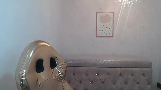 Snapshot of Kailee_ch chatting on May 1, 2026, 12:43 pm Kailee ch online show from May 1, 2026, 12:43 pm