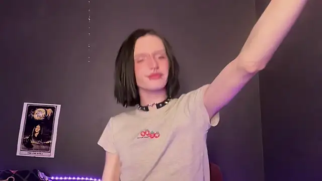 Niky Long online show from April 28, 2026, 2:38 am
